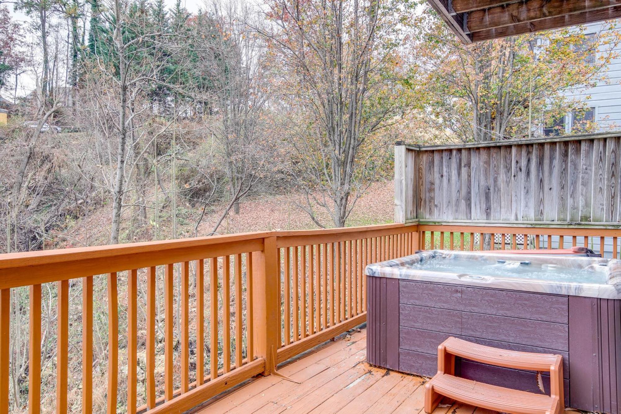 Villa Pet-Friendly Gatlinburg Retreat With Hot Tub! Esterno foto
