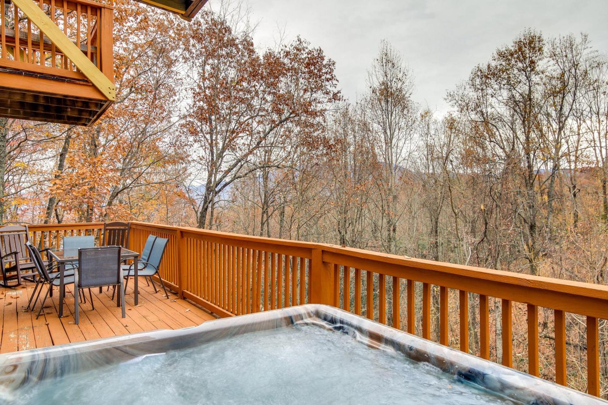 Villa Pet-Friendly Gatlinburg Retreat With Hot Tub! Esterno foto