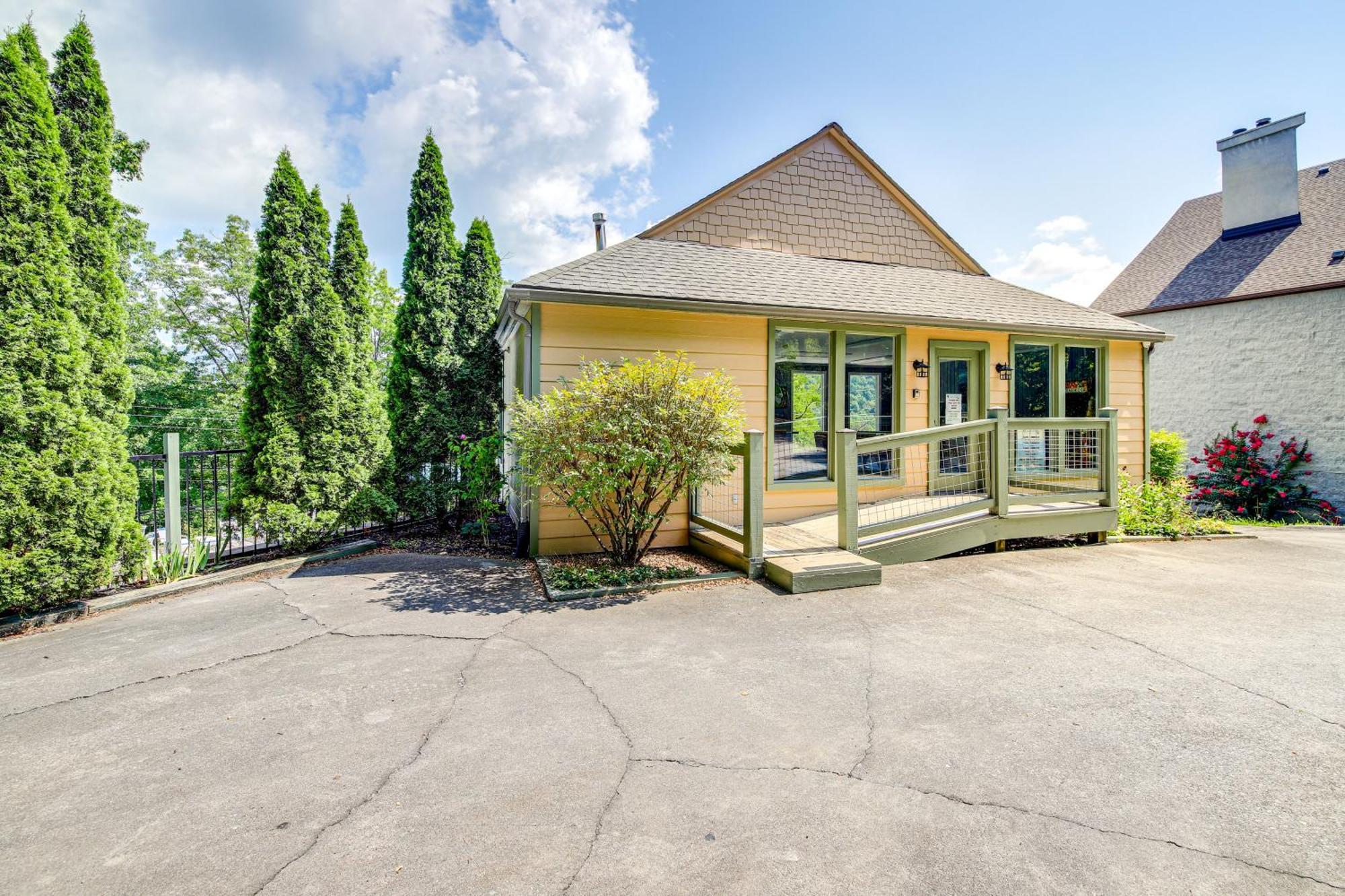 Villa Pet-Friendly Gatlinburg Retreat With Hot Tub! Esterno foto