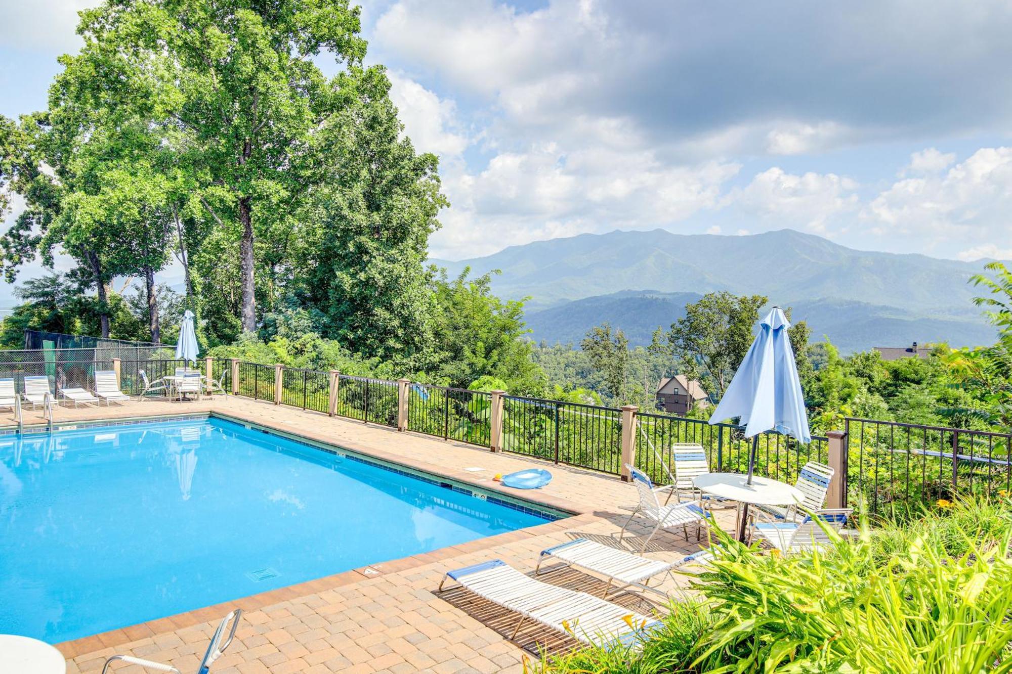Villa Pet-Friendly Gatlinburg Retreat With Hot Tub! Esterno foto