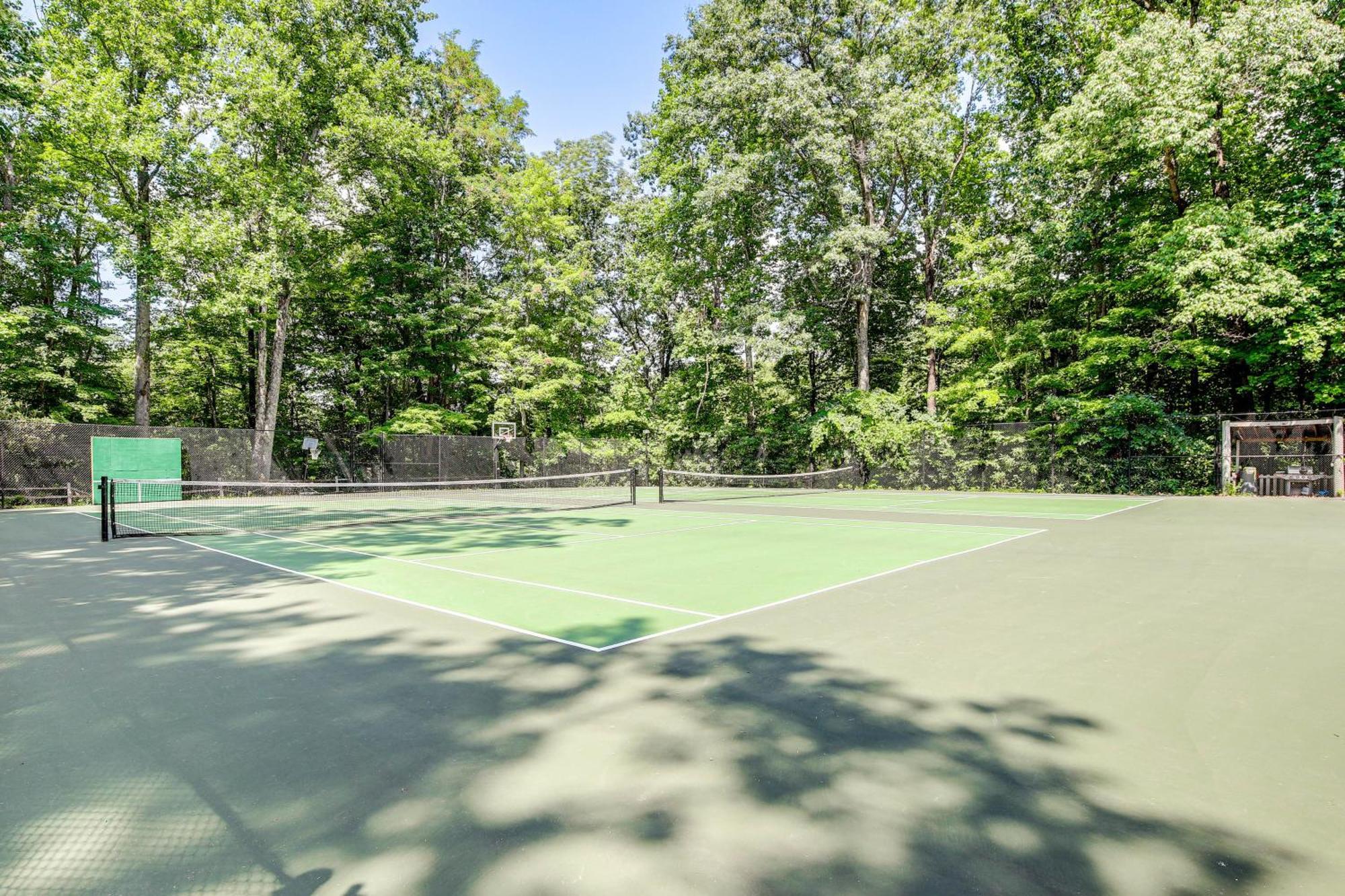 Villa Pet-Friendly Gatlinburg Retreat With Hot Tub! Esterno foto